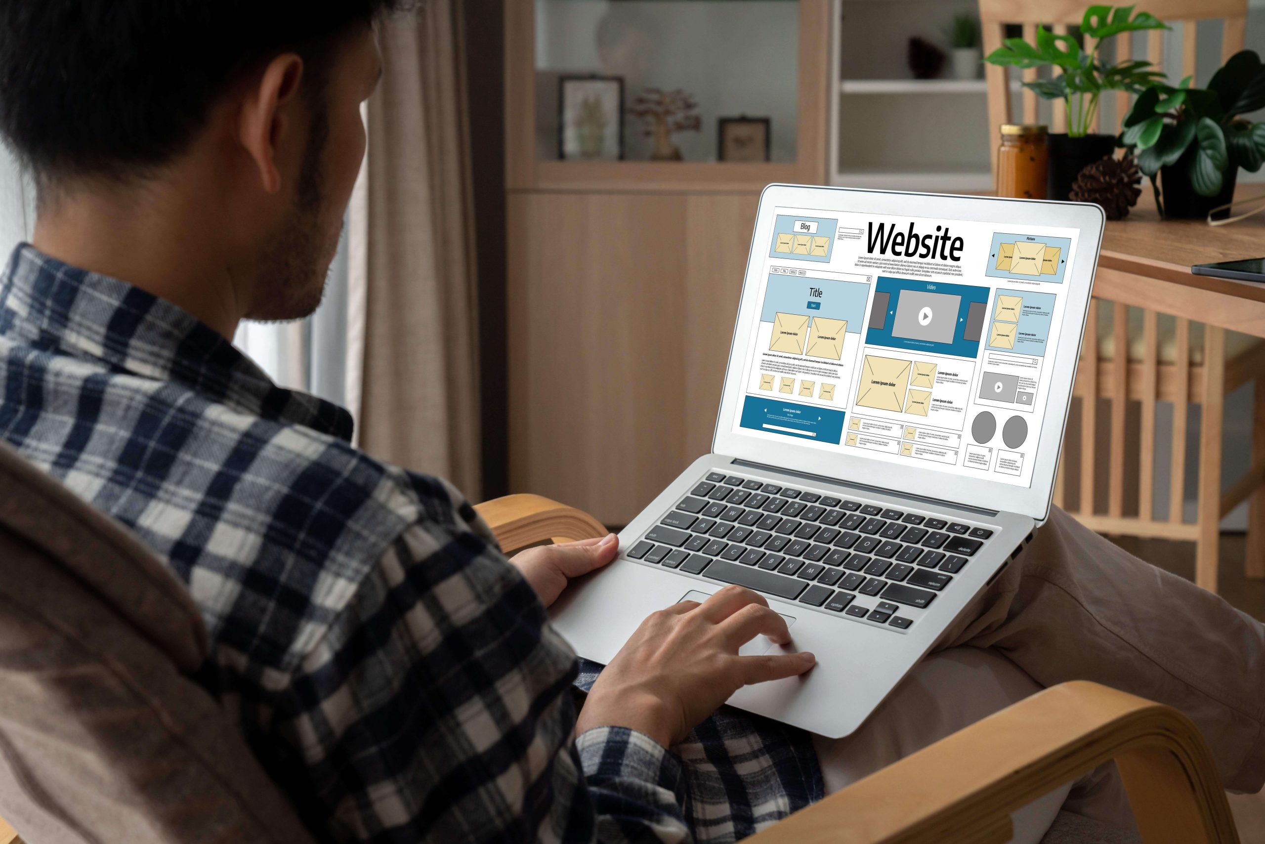 Website design software providing snugly templates for online retail businesses.